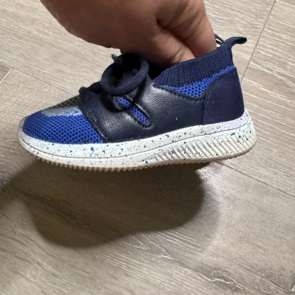 Baby Gap Blue Knit Mesh Lace Up Sneakers Speckled Sole 12-18 Months